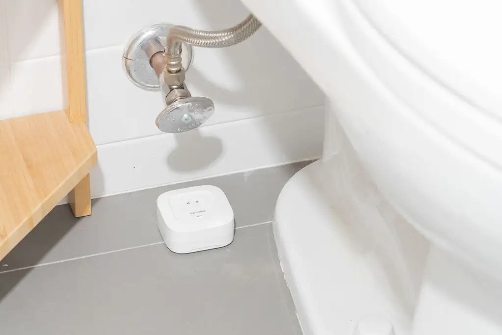 Water Leak Detector Around Toilets