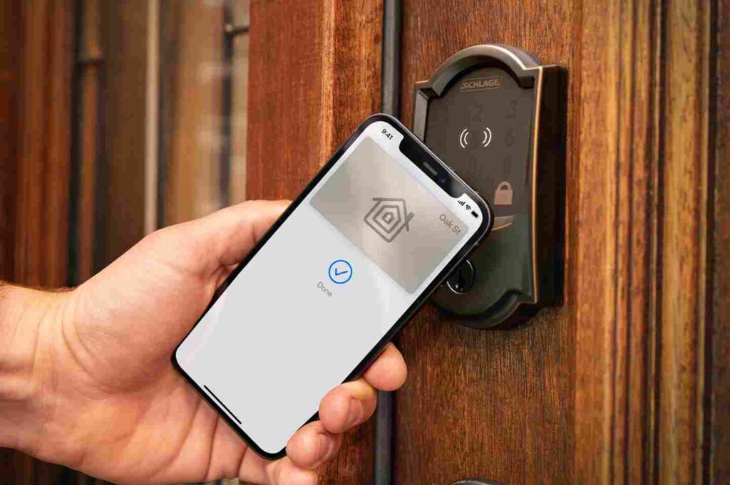 SimpliSafe Smart Lock vs Schlage Lock