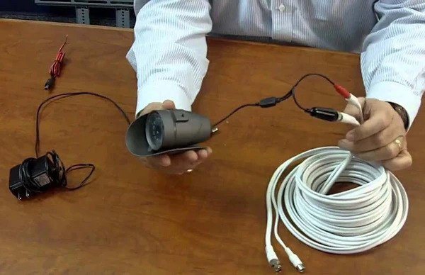Why Is My Back Camera Not Working Cause #4: Faulty Video Cable or Network Cable
