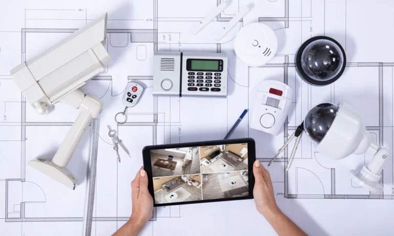 What Are Traditional Home Security Systems that are related to simply safe